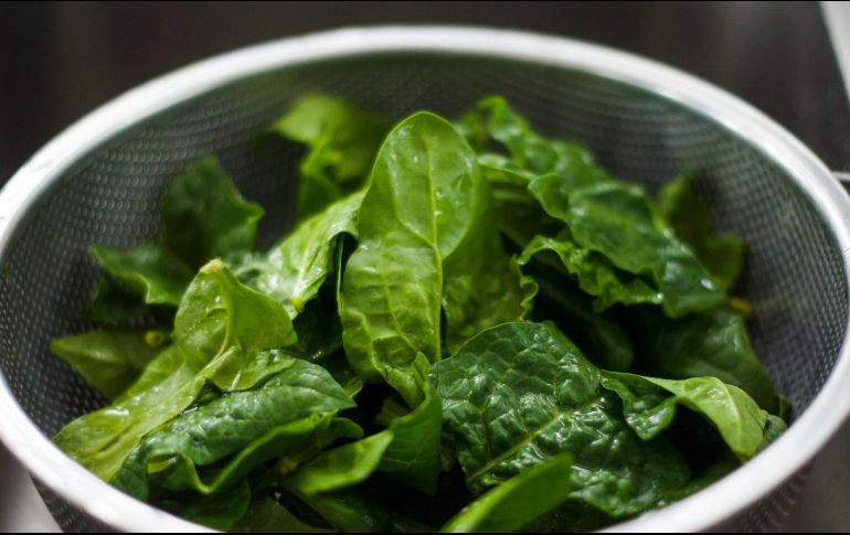 No olvides consultar a tu médico si notas que tus valores de plaquetas son bajos. UNSPLASH / Chiara Conti