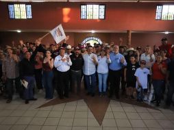 El candidato invitó a los presentes a confiar en los candidatos de este movimiento transformador en las próximas elecciones del 2 de junio, subrayando el compromiso de trabajar en conjunto para el progreso de la región. CORTESÍA
