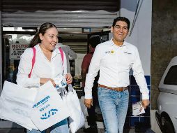 El candidato visitó a vecinos de la Colonia Chapalita Inn. ESPECIAL