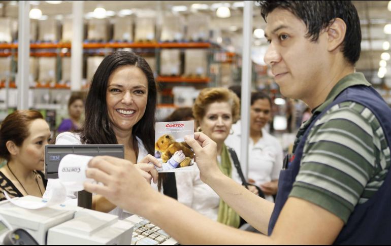 En sucursales físicas y en línea, Costco se prepara para el Día de las Madres. EL INFORMADOR/Archivo