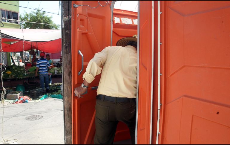 La infección puede presentarse entre las dos y 12 horas después de que se ingirió algún alimento o bebida contaminado, y la recomendación es acudir al médico para evitar complicaciones. EL INFORMADOR / ARCHIVO