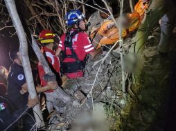 El sujeto debió ser trasladado para recibir atención médica; fue encontrado gracias a una llamada atendida en el celular robado. ESPECIAL