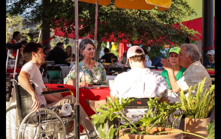 Este domingo regresó la Feria Internacional Gastronómica (FIGA) de Guadalajara, un festival cultural y de gastronomía, que tiene como objetivo recaudar fondos y festejar las relaciones diplomáticas de la ciudad con el mundo. EL INFORMADOR / H. Figueroa