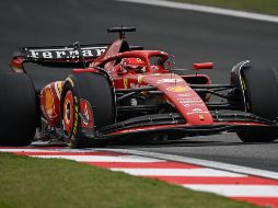 Todavía no se sabe la fecha oficial en la que se revelarán las imágenes de cómo lucirán los coches SF-24 de Ferrari. AFP / ARCHIVO