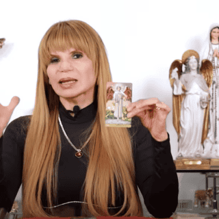 Mhoni Vidente: Cartas mágicas del tarot de la semana para cada signo