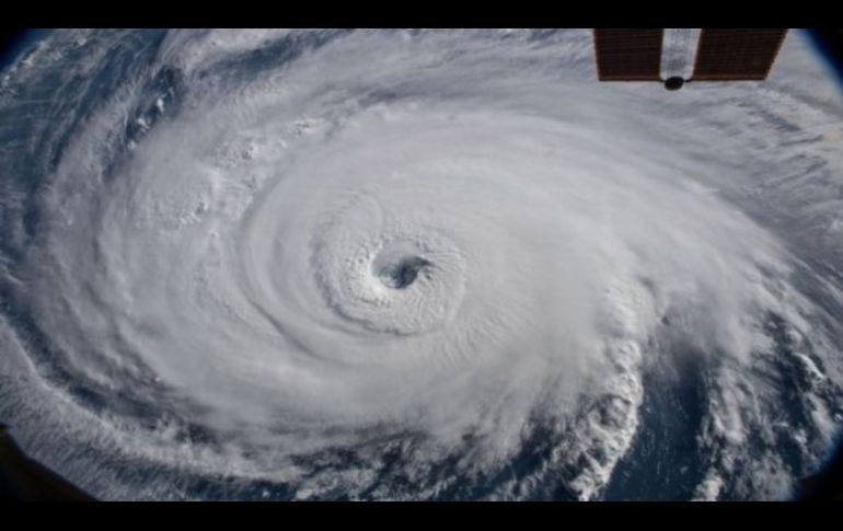 Imagen capturada por la NASA del peligroso Huracán Florence en 2028. TWITTER / @Space_Station