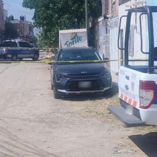 Balean a policías de Tlajomulco tras robo de camioneta