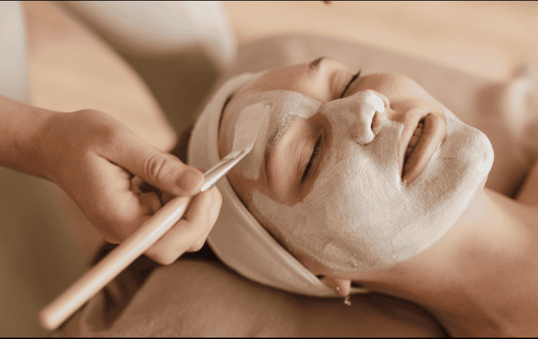 En las prácticas de higiene diaria, el bicarbonato de sodio ha ganado popularidad. ESPECIAL/CANVA