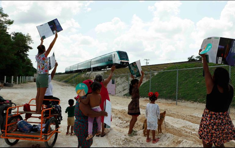 La reforma a la Ley de Amparo pretende blindar las obras del Presidente, como el Tren Maya, cuyos trabajos se han enfrentado con la defensa jurídica de colectivos medioambientales y otros grupos. AFP/Presidencia de México
