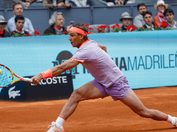 Ante un rival de 16 años que recibió una invitación de los organizadores, Nadal dominó de principio a fin. EFE / J. Martín