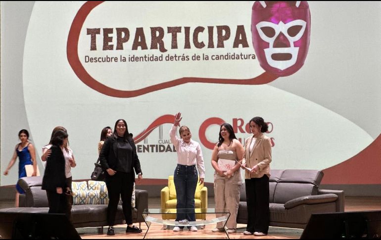 En el encuentro con las y los estudiantes, Claudia Delgadillo destacó las grandes apuestas que tiene para Jalisco: Educación, Seguridad, Salud y Gestión del Agua. ESPECIAL.