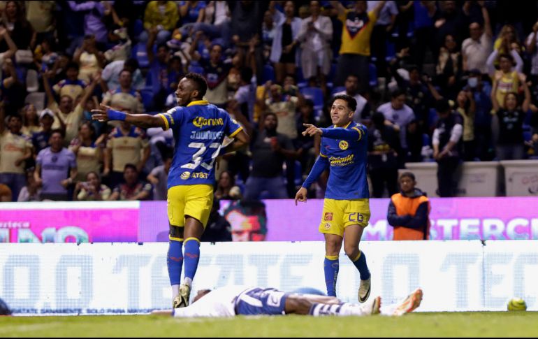 Salvador Reyes (der.) se encargó de marcar las anotaciones de los azulcremas. IMAGO7/M. Novo