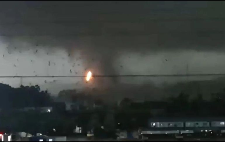 El tornado provocó daños en 141 fábricas, sin que se reportara el colapso de ninguna vivienda. X/@thisisGBA