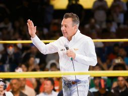 El abanderado emecista encabezó un convivio para familias de policías y de protección civil en la Arena Coliseo de Guadalajara. ESPECIAL
