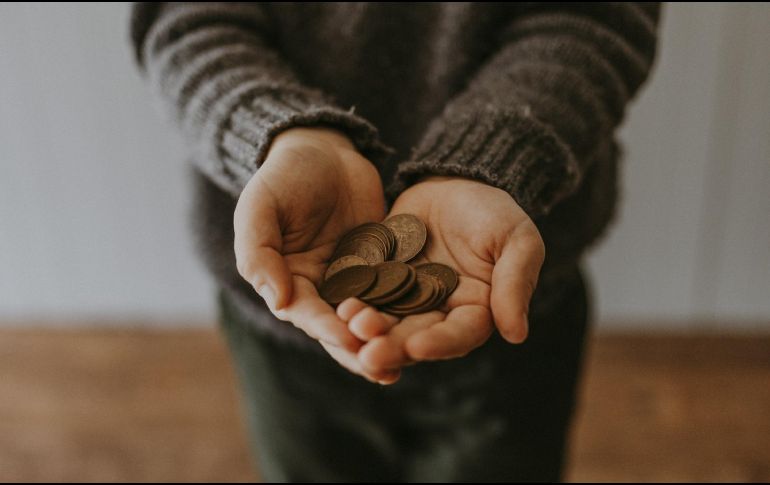 Cuando ellos cumplen 18 años, significa que, por ley, su cuenta se desasociará de tu cuenta AFORE actual. UNSPLASH / Annie Spratt