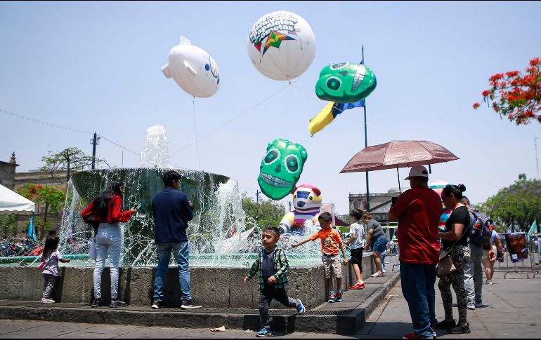 Como es costumbre, miles de niños mexicanos son festejados en escuelas y hogares, con algunas instituciones ofreciendo promociones y regalos, como juguetes, además de llevar a cabo diversas actividades. Unsplash