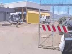 El incidente fue informado a los servicios de emergencia alrededor de las 11:00 horas, lo que llevó a la intervención de los cuerpos de bomberos estatales, el Ejército Mexicano y la Guardia Nacional. X / @MeganoticiasTEP