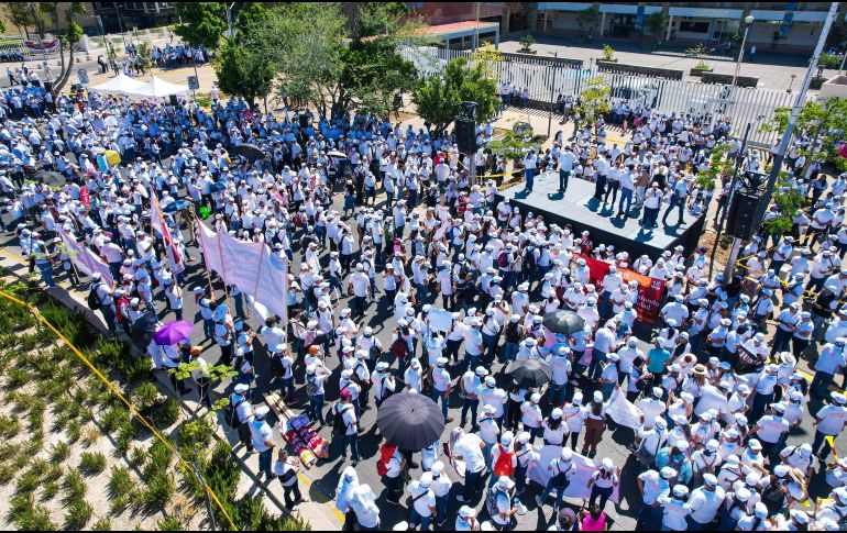 En el centro de la ciudad, la Federación General de Trabajadores del Estado y sus Municipios (FGTEM) también realizó una manifestación. EL INFORMADOR / A. NAVARRO