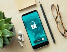 1 de cada 5 mexicanos afirma haber sufrido de hackeo en al menos una de sus cuentas en línea. ESPECIAL/ Foto de Dan Nelson en Unsplash