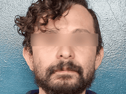 A través de un video que se compartió en redes sociales, se denunció que  Miguel N. portaba una cámara escondida en sus tenis. CORTESÍA/ Secretaría de Seguridad Pública (SSP) de Puebla.