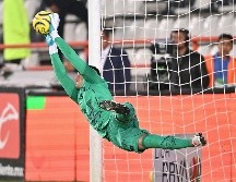 Julio González fue el héroe de la noche al atajar el tiro de Jesús Hernández. IMAGO7/E. Espinosa