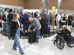 Una de las principales funciones del TUA en nuestro país es el uso de las instalaciones, pues estas tienen que ser incluidas al momento de comprar cualquier boleto de viaje y desglosa entre muchas cosas, el uso y mantenimiento de plataformas de embarque, desembarque de pasajeros, áreas de pernocta de los aviones, zona de revisión antes de abordar e instalaciones en general.INFORMADOR/ARCHIVO