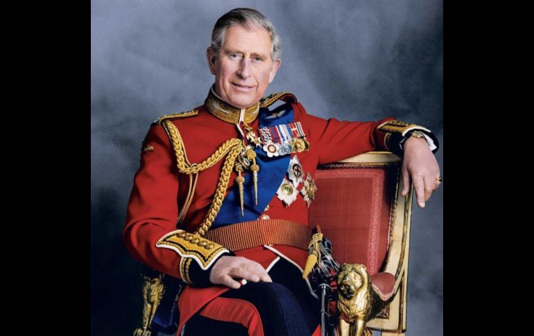 El Rey celebra su primer año siendo la cabeza de la corona británica, y hoy recordamos los pasos que lo llevaron hasta ahí. ESPECIAL