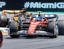 El incidente de Sainz con el australiano Piastri ocurrió cuando el español se lanzó por fuera en la curva 11. EFE/ C. HERRERA-ULASHKEVICH