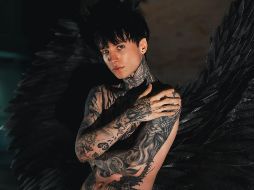 Cry se ha hecho de una fuerte comunidad de fans mexicanos que lo 