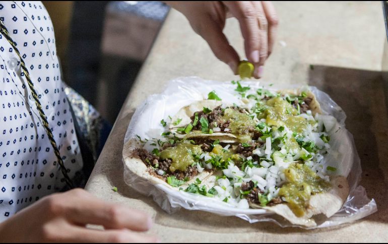 Si una persona llega a presentar reflujos de una a tres veces por semana, debe acudir de inmediato con el especialista para recibir el tratamiento adecuado y la medida dietética a seguir. EL INFORMADOR / ARCHIVO