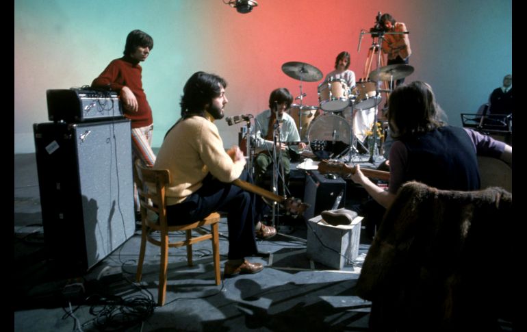 La recuperación del documental ha sido posible gracias a Peter Jackson, que ha dirigido la remasterización tras haber estrenado en 2021 su serie 