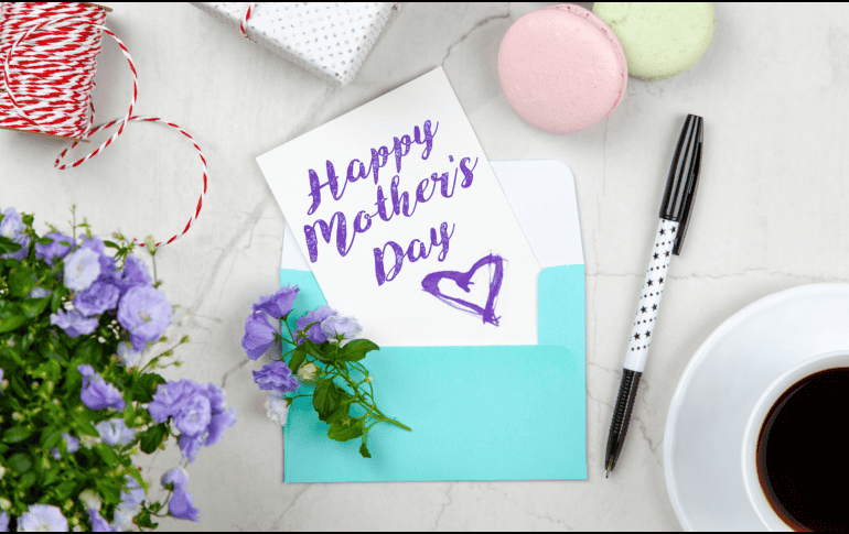 El acto de dedicar una canción va más allá de las palabras, generando un recuerdo que perdurará en la memoria. Canva