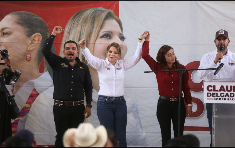 Delgadillo aseguró que se va a invertir en el desarrollo de un campo de fútbol para fomentar la práctica deportiva entre los habitantes. ESPECIAL.