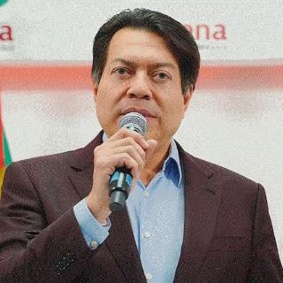 Mario Delgado descalifica marcha por la democracia