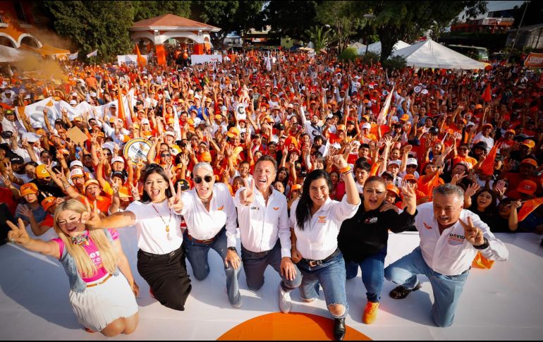 Para mejorar la salud, Lemus Navarro prometió construir un hospital en San Pedro Tlaquepaque y garantizar el suministro de medicamentos para las y los ciudadanos, especialmente para niñas y niños con cáncer. CORTESÍA
