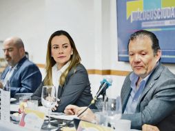 La candidata de la alianza PRI-PAN-PRD dijo que agilizará las solicitudes de permisos y trámites. ESPECIAL