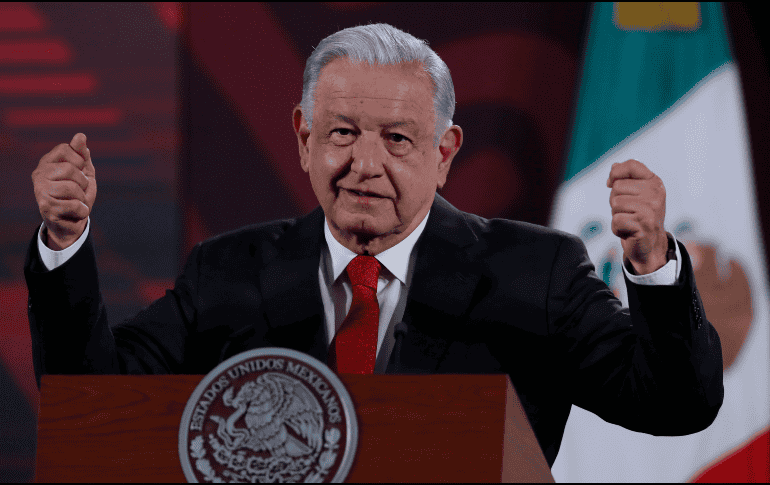 Andres Manuel López Obrador, habla durante su rueda de prensa este jueves en el Palacio Nacional. EFE/ Mario Guzmán