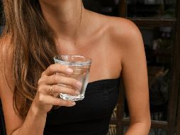 ¿Qué función tiene el agua al comer?. UNSPLASH / P. Ohlsson