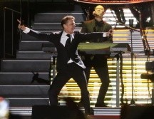 Por medio de Instagram, el intérprete de “La incondicional” ha dado el anuncio de dos fechas más para sus presentaciones en la Arena CDMX. EL INFORMADOR/ ARCHIVO.