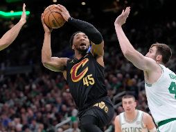 Donovan Mitchell encadenó su tercer partido con más de 25 puntos, 29 en total. AP/S. Senne