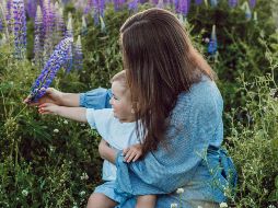 A pesar de no ser un día de descanso obligatorio, algunas empresas si brindan el día a sus empleadas con hijos, para que puedan compartir el día con ellos. Unsplash