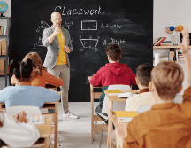 Aunque muchos podrían suponer que este día se considera un descanso obligatorio y que los maestros deberían recibir una remuneración triple, la situación es otra. Canva