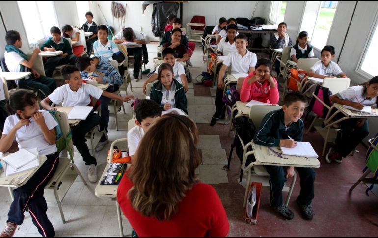Este miércoles 15 de mayo se celebrará en México el Día del Maestro. EL INFORMADOR / ARCHIVO