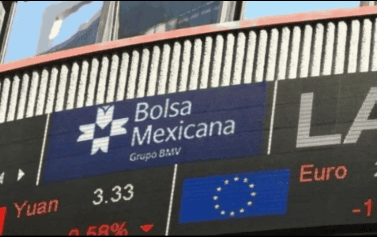 En la jornada, el peso se depreció un 0.17% frente al dólar, al cotizar a 16.84 unidades por billete verde, luego de los 16.81 en la jornada previa, según datos del Banco de México. EFE / ARCHIVO