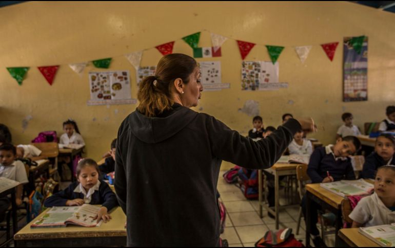 El aumento al salario de los maestros será en promedio del 10 por ciento. EL INFORMADOR / ARCHIVO