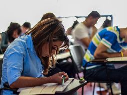 Cada aspirante deberá acudir con su credencial de aspirante, una identificación, lápiz del número 2, borrador, sacapuntas. EL INFORMADOR / ARCHIVO