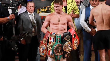 Canelo Álvarez estaría obligado a pelear por orden de la FIB. EL INFORMADOR/ARCHIVO
