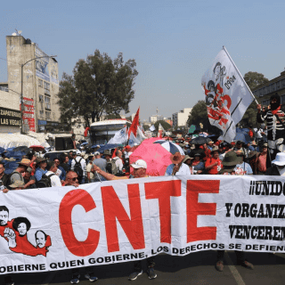 La CNTE reacciona al anuncio de aumento al salario de maestros