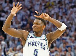 Anthony Edwards lideró a Minnesota con 27 puntos en la noche. AFP/D. Berding