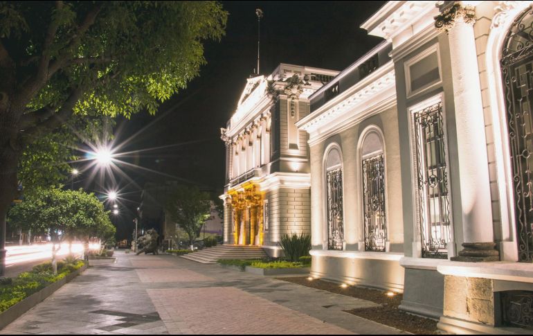 El MUSA invita a disfrutar de una velada en la que se podrán apreciar dos exposiciones guiadas. CORTESÍA